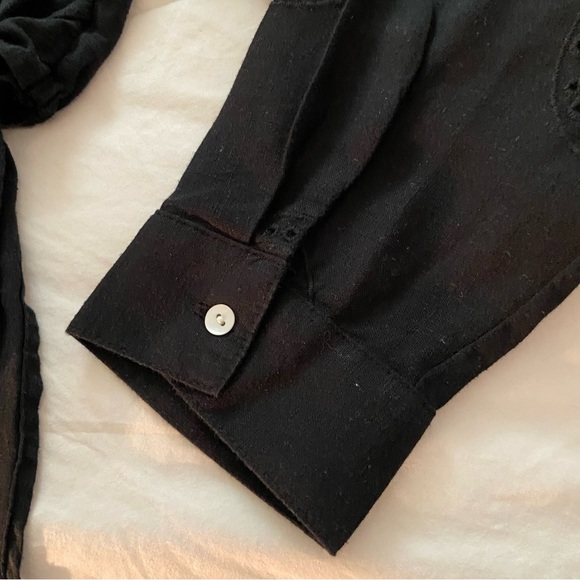 Crop Top with Eyelet on Sleeves - Picture 5 of 11